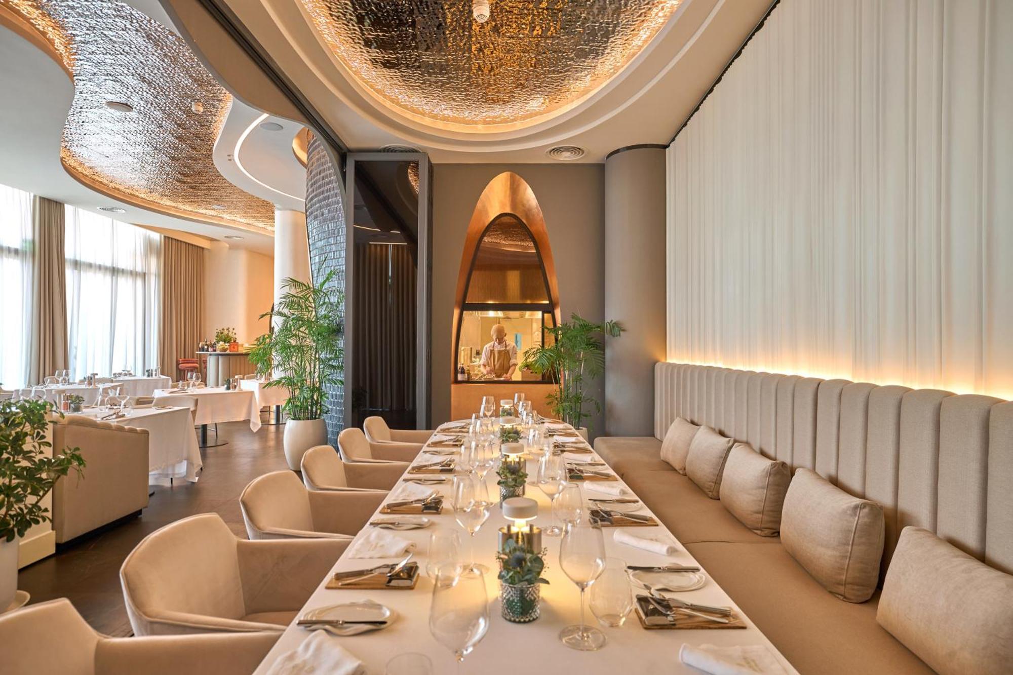 Le Corail, A Gran Melia 5* Nha Trang