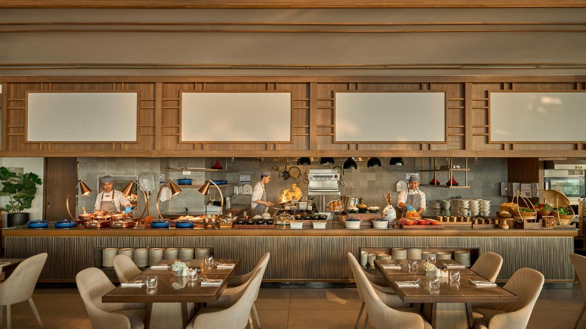 Le Corail, A Gran Melia Nha Trang